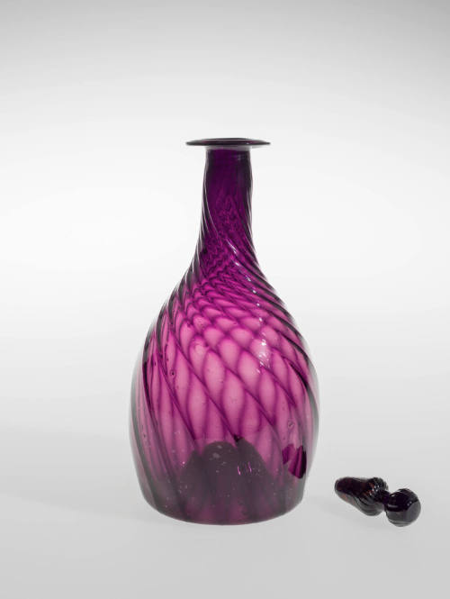 1950-297,2a&b, Bottle