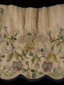 1991-503, Apron