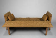 2025-19, Sofa