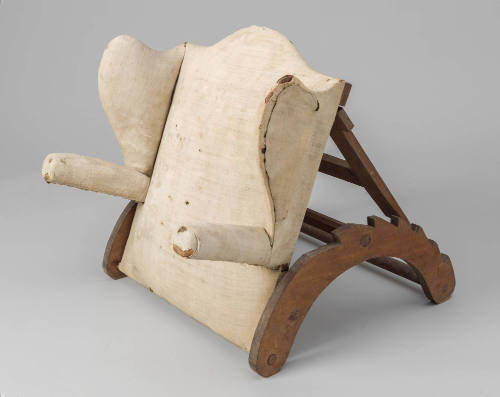 2023-48, Bed Chair