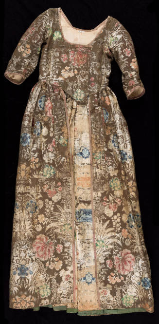 2023-205, Gown