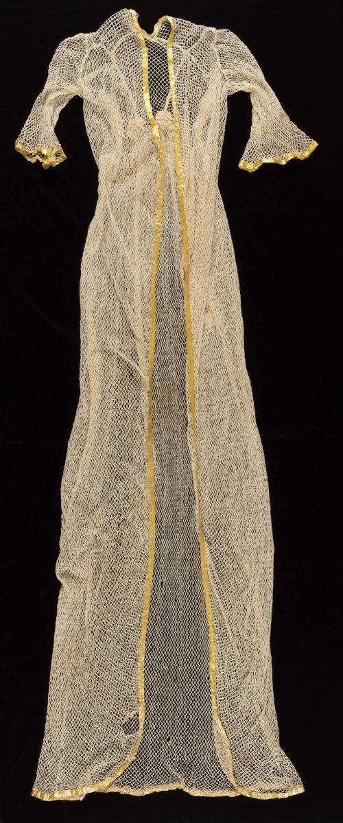 2024-105, Overdress