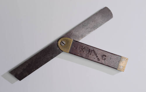 1988-274, Bevel