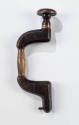 1996-822, Brace