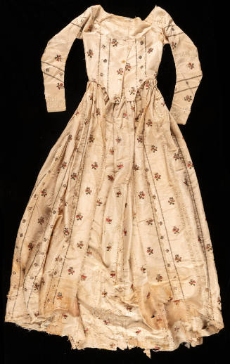 2023-163,A-C, Gown