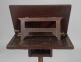 1947-569, Stand
