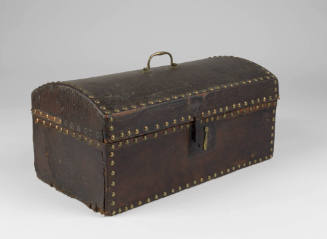 1954-242, Trunk