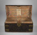 1958-19, Trunk