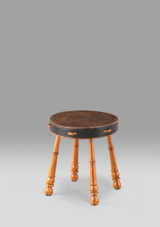 2014.2000.1, Stool