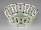1993-243, Basket