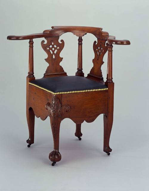 TC2004-261. Corner chair 2004-11
