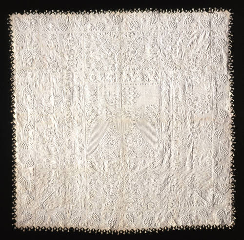 TC03-391, Bedcover 1981.609.2
